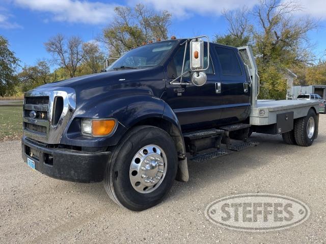2004 Ford F650